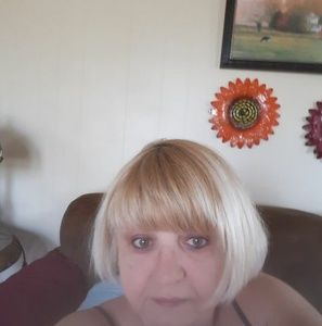 Meet your Posher, Constance